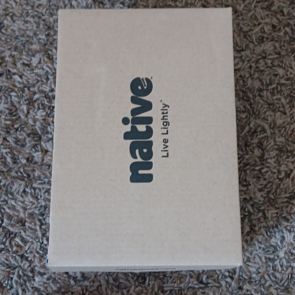 Native Brand Glitter Slip-On Shoes - Pink and Blue New In Box - Picture 3 of 7